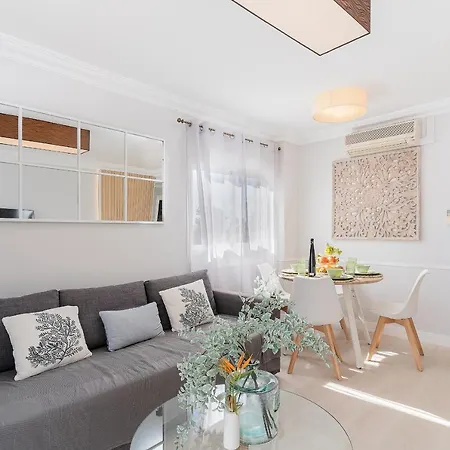 Malagadevacaciones - La Carihuela *