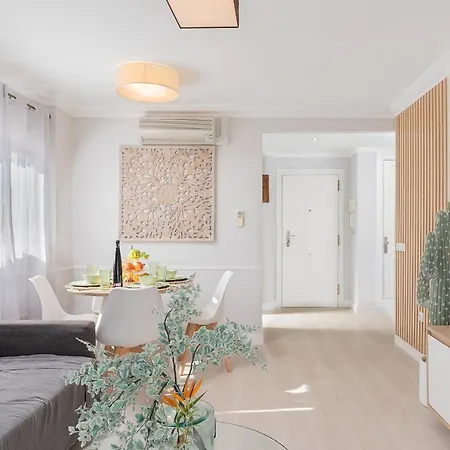 Malagadevacaciones - La Carihuela Torremolinos