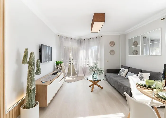 Malagadevacaciones - La Carihuela * Torremolinos