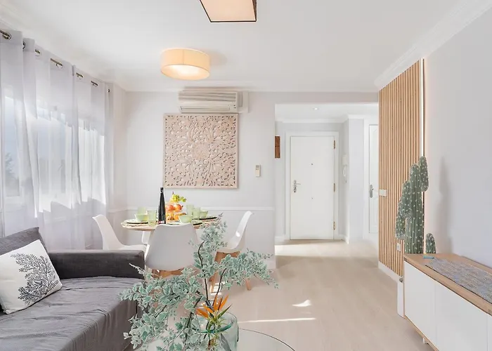 Malagadevacaciones - La Carihuela Torremolinos