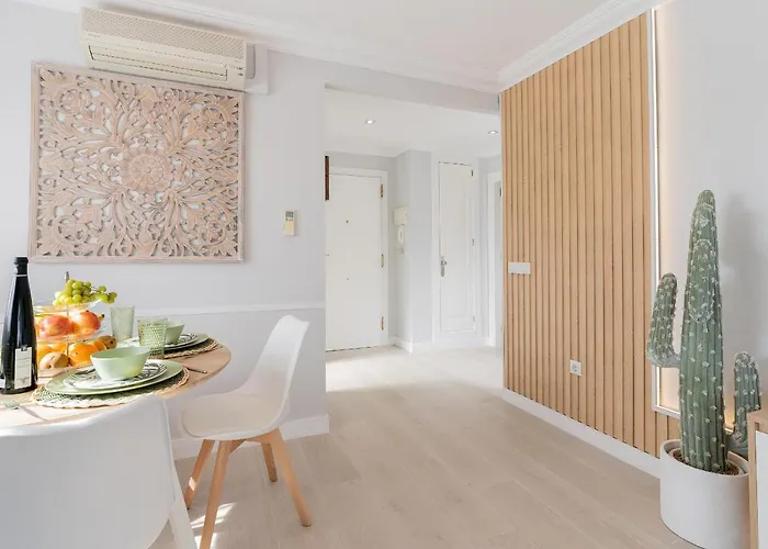 Malagadevacaciones - La Carihuela